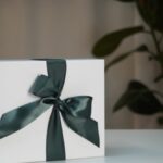 Magnetyczne pudełka składane – eleganckie i praktyczne opakowania na prezent